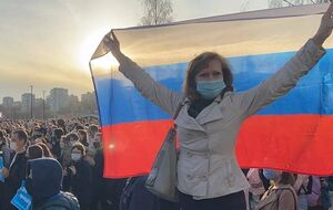 В ряде городов России люди вышли на акции в поддержку Навального