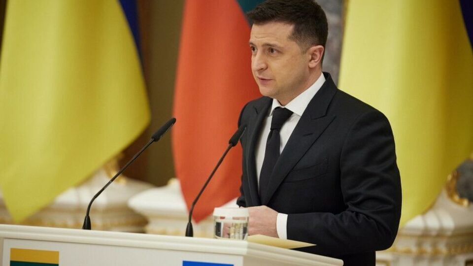 Згідно з результатами опитування, Зеленський переміг би в першому турі президентських виборів