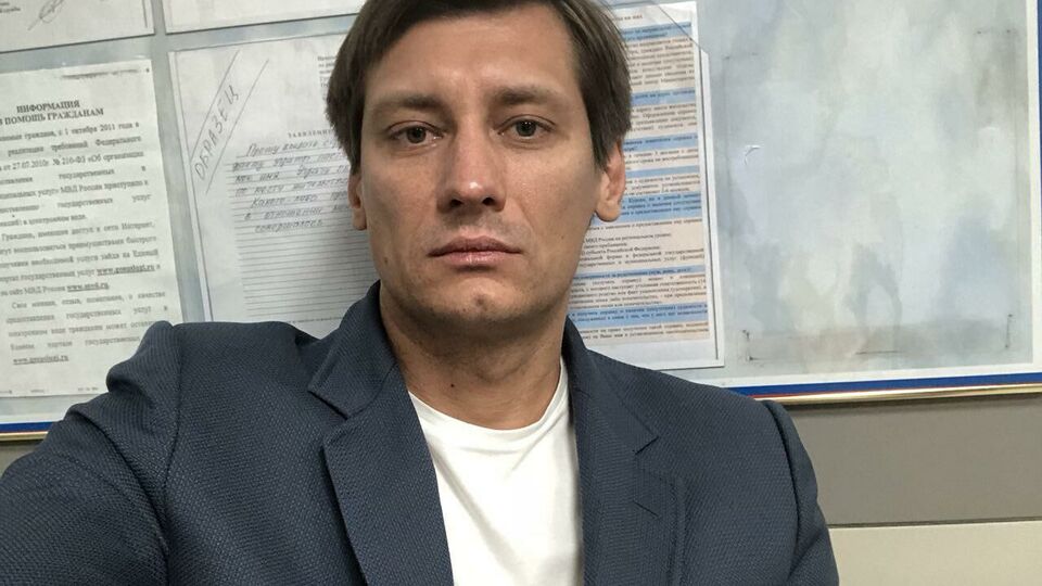 Гудков: Я написав: "Друзі, за два-три роки ви втратите приблизно, ну, якщо не половину своїх доходів, то щонайменше 30%"