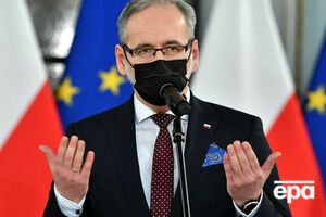 Уряд Польщі обговорює можливість скасування обов'язкового носіння маски на відкритому повітрі, зазначив Недзельський