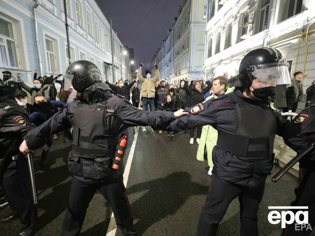 Задовго до офіційного початку акцій по всій Росії почалися затримання