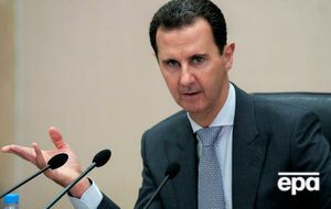 Асад впервые стал президентом Сирии в 2000 году