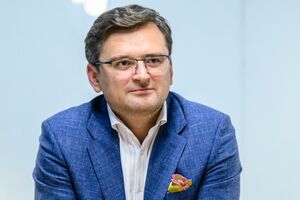 Кулеба просив розглянути заборону Росії на доступ до SWIFT