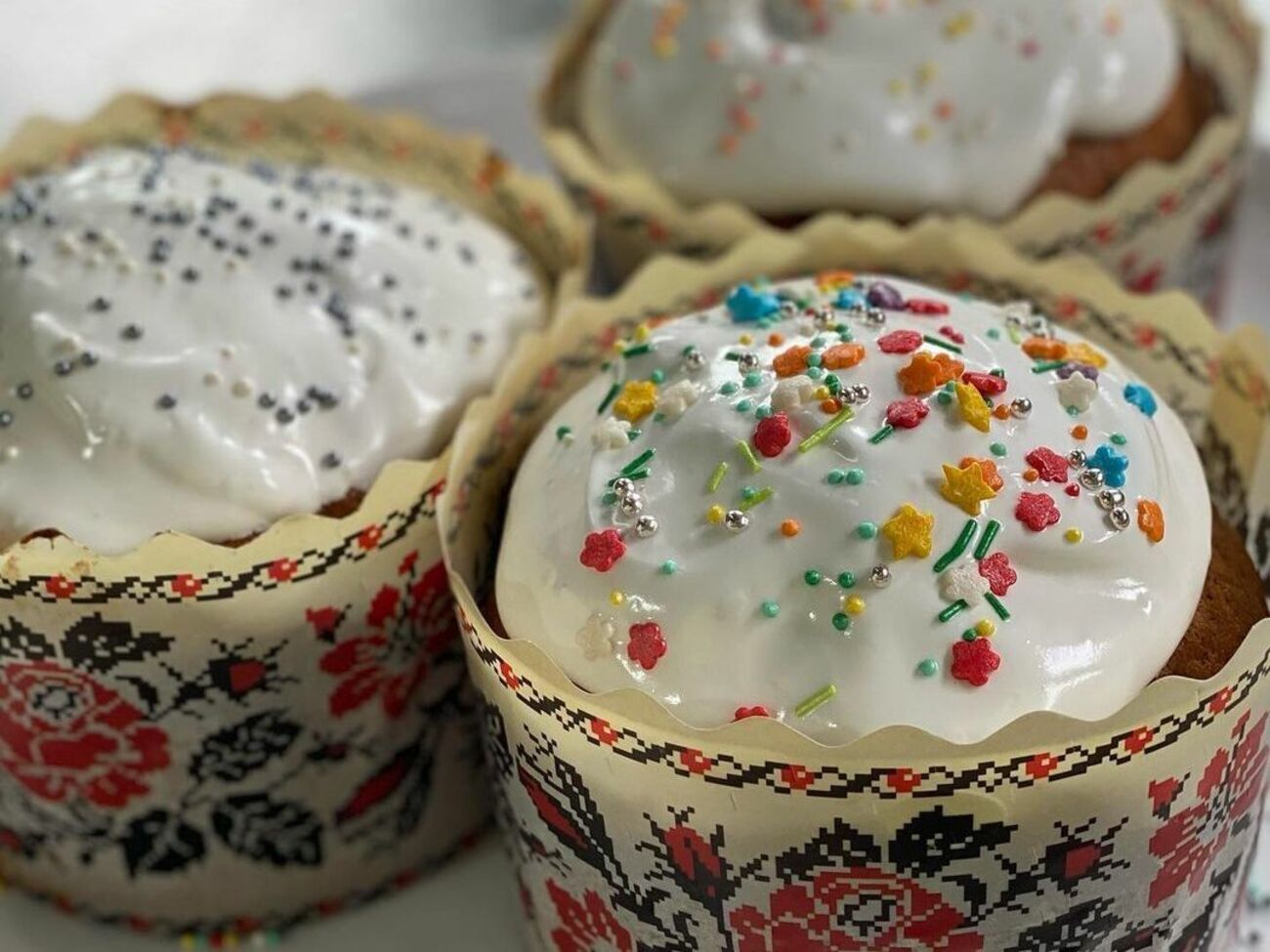 Готовые паски можно украсить по своему усмотрению