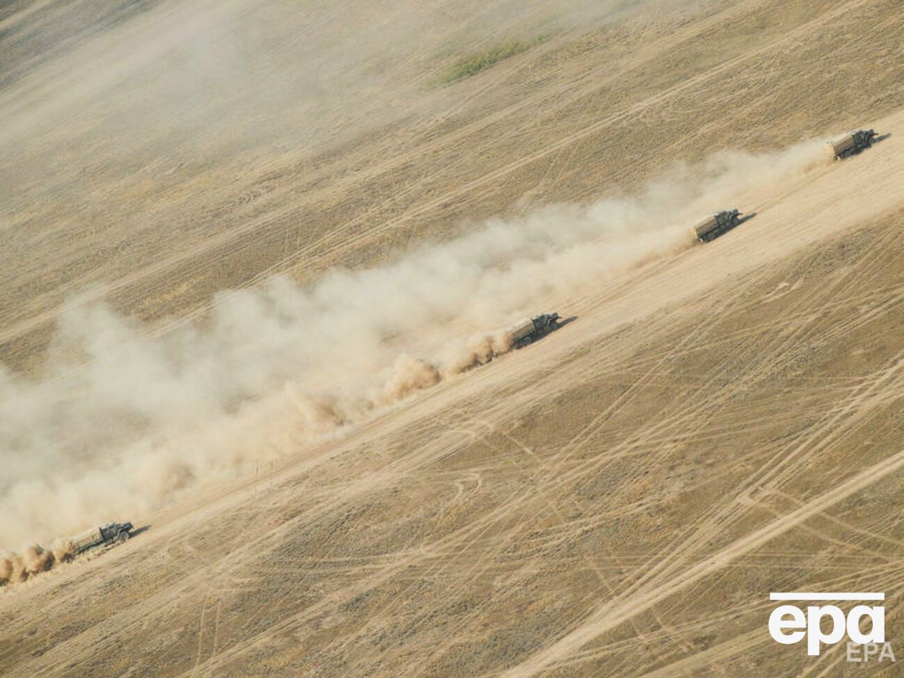 Россия стягивала войска к границам Украины с конца марта текущего года