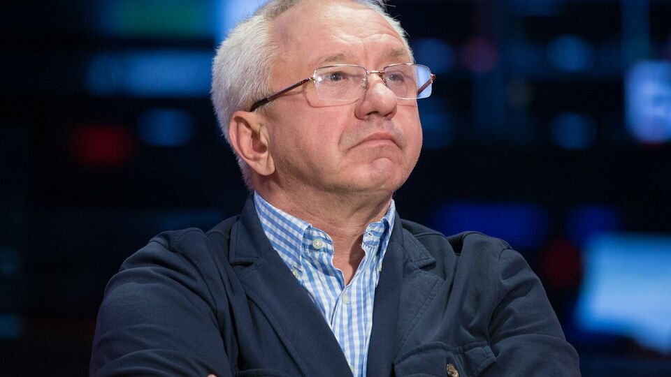 Алексей Кучеренко: Удивил – не скрываю! На всякий случай напомню, что премия членам НКРЭКУ выплачивается из специального фонда государственного бюджета