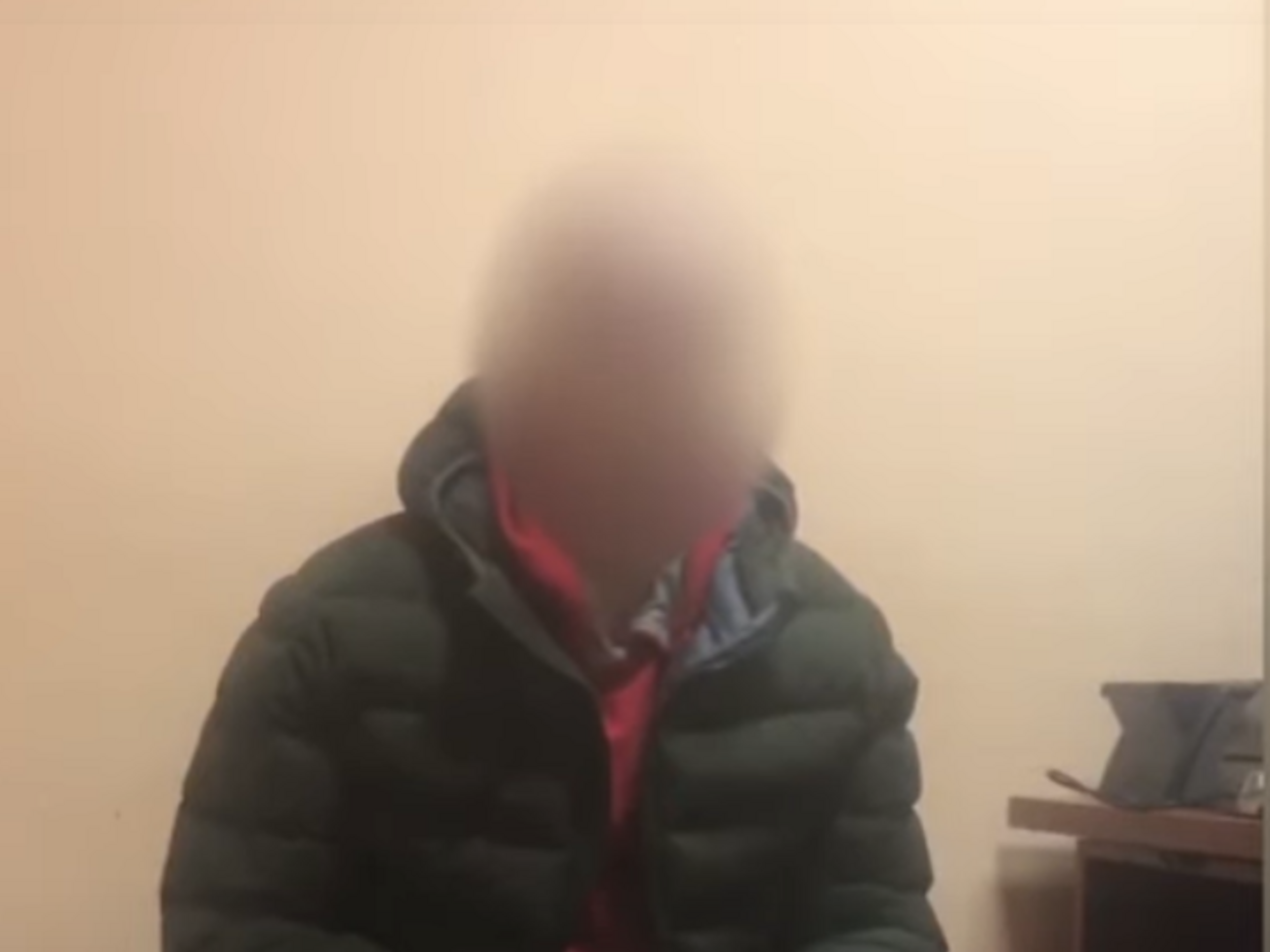 Мужчина рассказал, что "проходил службу в рядах вооруженных сил "ДНР"