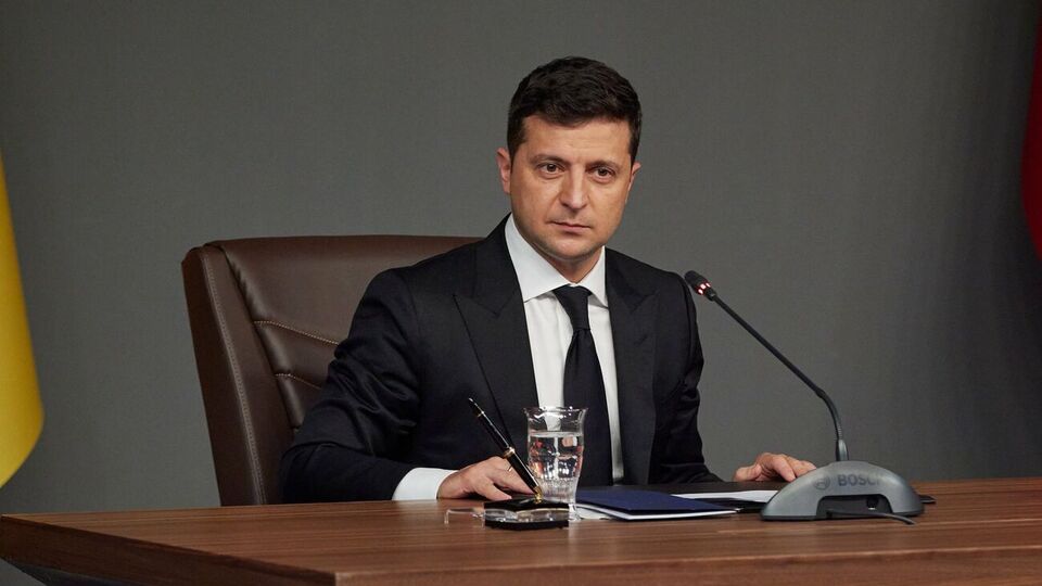 Зеленський: Україна завжди напоготові, але вітає будь-які кроки зі зменшення військової присутності й деескалації ситуації на Донбасі