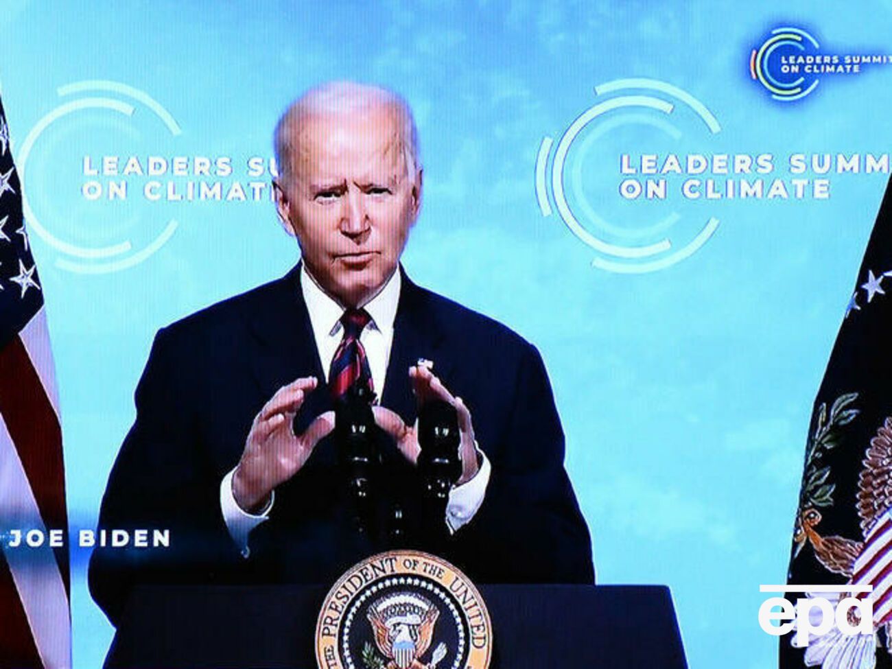 К 2050 году США планируют создать экономику с "нулевыми выбросами", сказал Байден