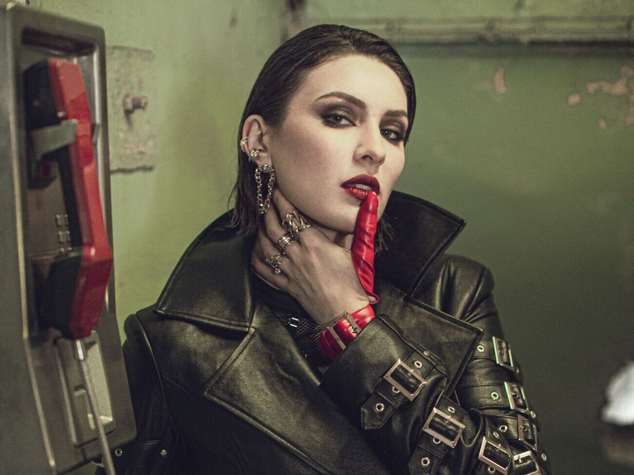 Maruv снялась в роли женщины-вамп