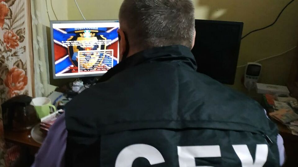 В ходе обысков у подозреваемого изъяли компьютерное оборудование с вредоносным программным обеспечением