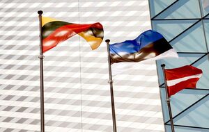 Латвія і Естонія висилають по одному дипломату, Литва – двох