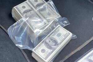 Адвокатка діяла у змові з іншими особами, зазначили у ДБР