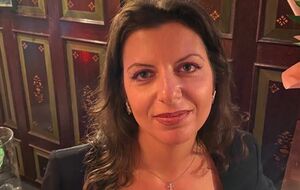 Навальный очень вовремя выходит из голодовки, написала в соцсетях Симоньян