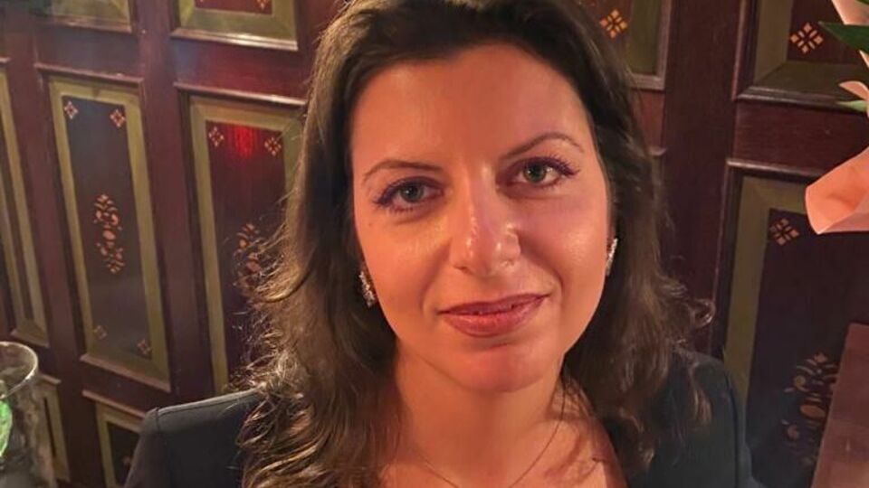 Навальный очень вовремя выходит из голодовки, написала в соцсетях Симоньян