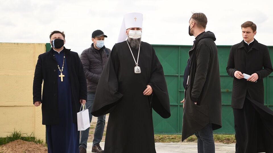 Притулок відкривав митрополит Епіфаній (у центрі)