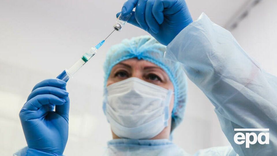 С начала кампании по вакцинации привили почти 522,4 тыс. украинцев