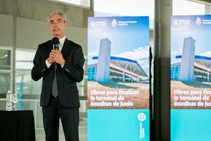 Меоні був за кермом Ford Mondeo