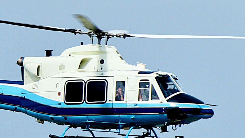 Вертоліт вміщує до 13 пасажирів