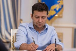 Зеленский подписал указы в субботу