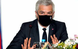 Корчок сказал, что три сотрудника российского посольства, которых выдворяют из страны, действовали "не так, как должны действовать дипломаты"