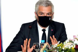Корчок сказал, что три сотрудника российского посольства, которых выдворяют из страны, действовали "не так, как должны действовать дипломаты"
