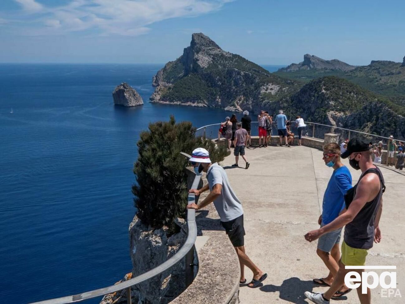 Іспанія посідає дев'яте місце у світі за поширенням COVID-19