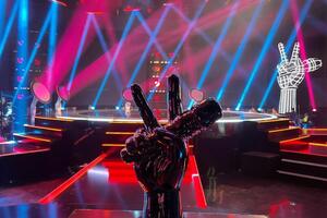 Премьера 11 сезона шоу "Голос країни" состоялась в январе. 25 апреля было названо имя победителя проекта