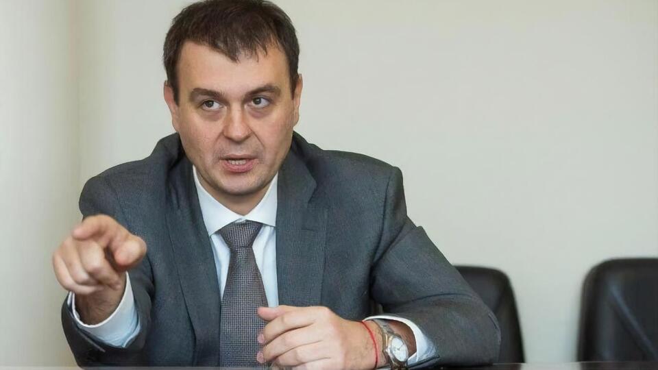 Гетманцев запевняє, що в законопроєкті "зради" немає, і обіцяє, що його команда продовжить "детінізацію"