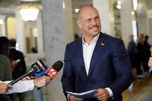 Кива защитил кандидатскую диссертацию по специальности "механизмы государственного управления"
