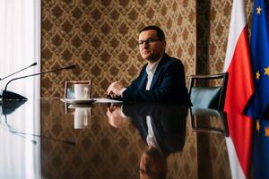 Срочное заседание премьер-министров стран "Вышеградской группы" созвал Моравецкий