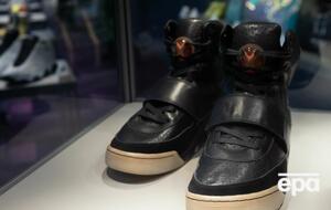 Кросівки Air Yeezy увійшли в історію моди після виступу Веста на 50-й церемонії премії "Греммі"