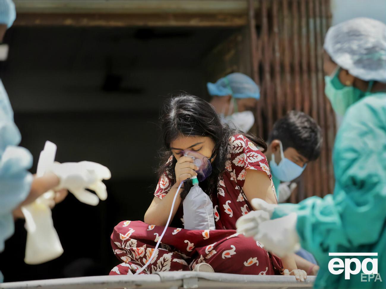 ВОЗ направила в Индию специалистов и оборудование