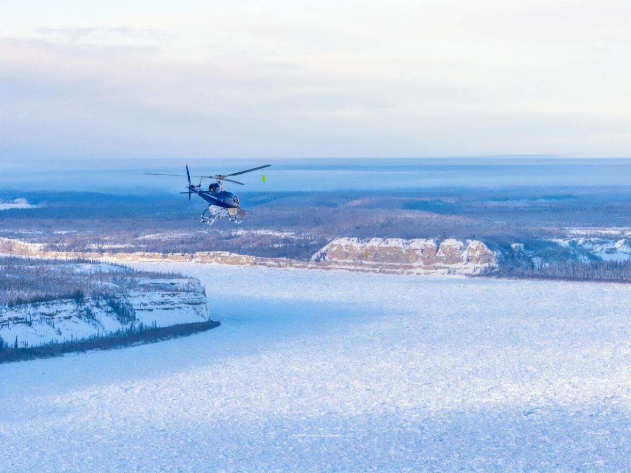 Никто из находившихся в вертолете не выжил
