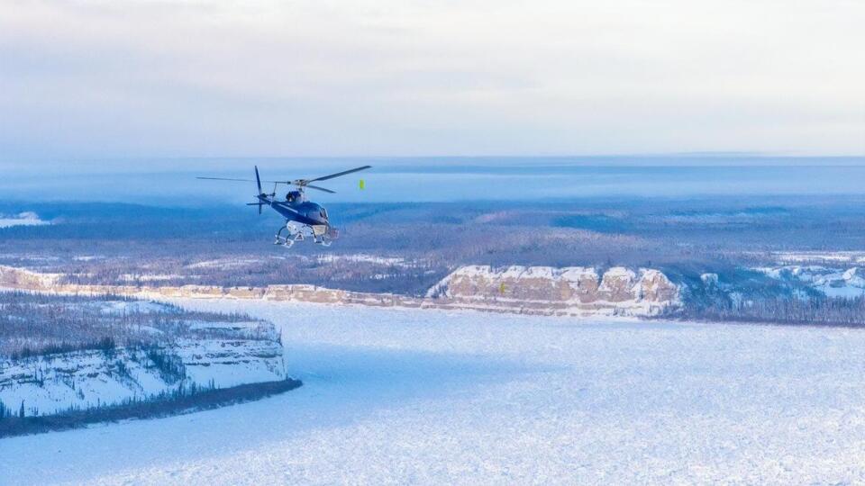 Никто из находившихся в вертолете не выжил