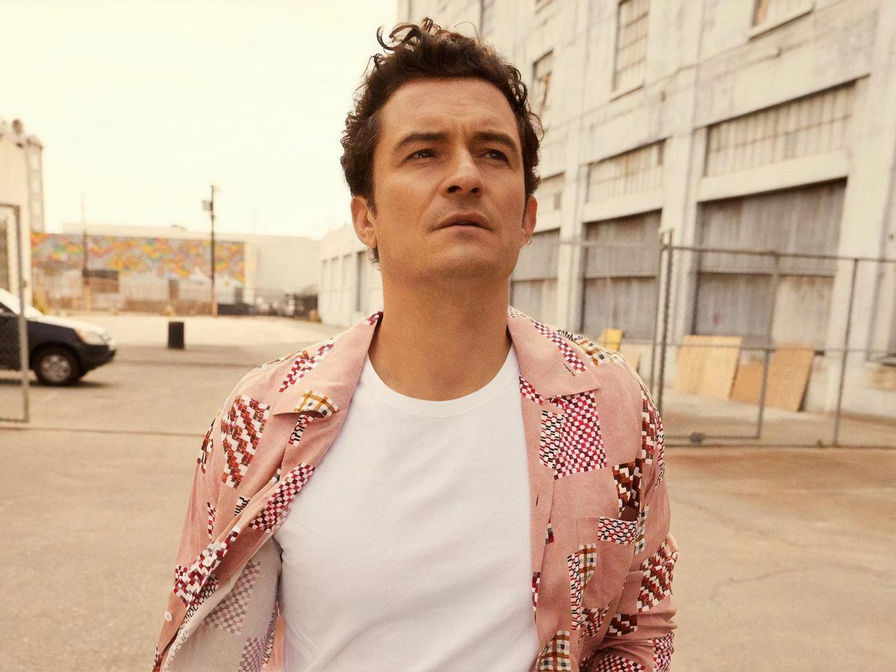 Блум известен&nbsp;по ролям в лентах "Властелин колец", "Хоббит", "Пираты Карибского моря"