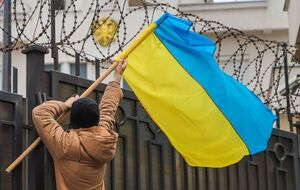 Російському дипломату рекомендували виїхати до вихідних (на знімку – кадр з акції протесту біля Генконсульства в Одесі 2018 року)