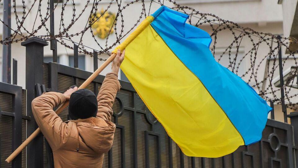 Російському дипломату рекомендували виїхати до вихідних (на знімку – кадр з акції протесту біля Генконсульства в Одесі 2018 року)