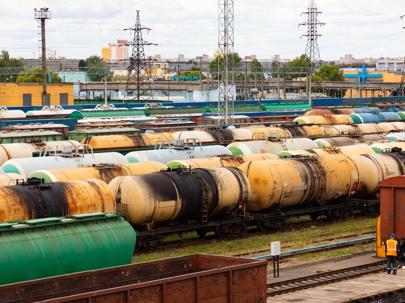 19 апреля "Укрзалізниця" сообщала, что столкнулась с дефицитом дизтоплива