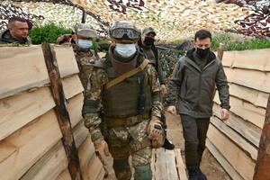 Зеленський відвідав позиції українських військових на адмінкордоні з окупованим Кримом. Фоторепортаж