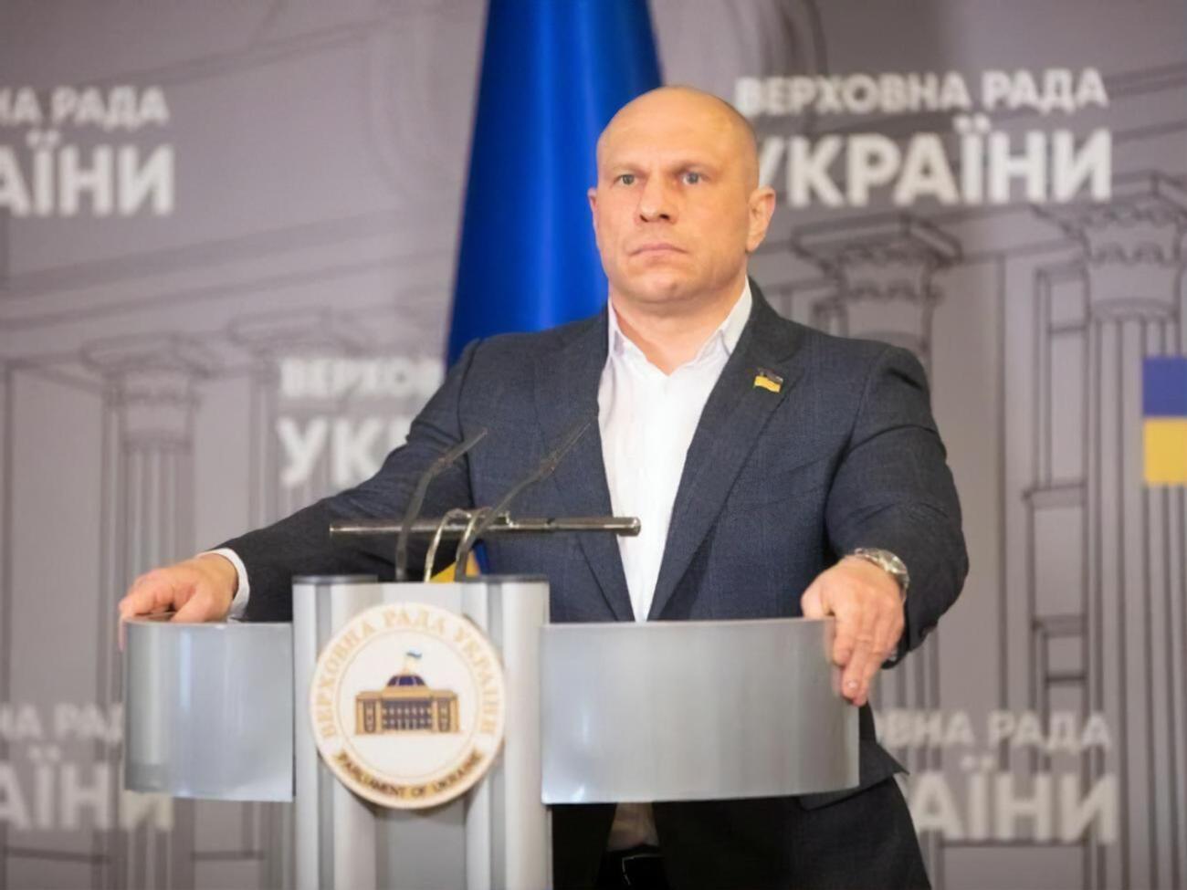 Кива: Я хайпую в свободное время. А в рабочее время я занимаюсь законотворчеством