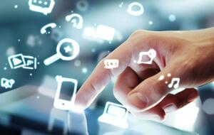 У Мінцифри вважають, що мобільний зв'язок і доступ до інтернету – базові потреби людини