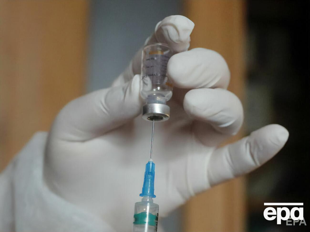 Вакцинация в Украине началась 24 февраля