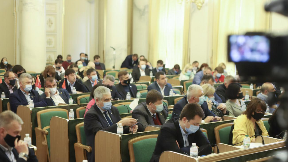 Львівська облрада закликає провести розслідування обставин захисту дисертації Кивою