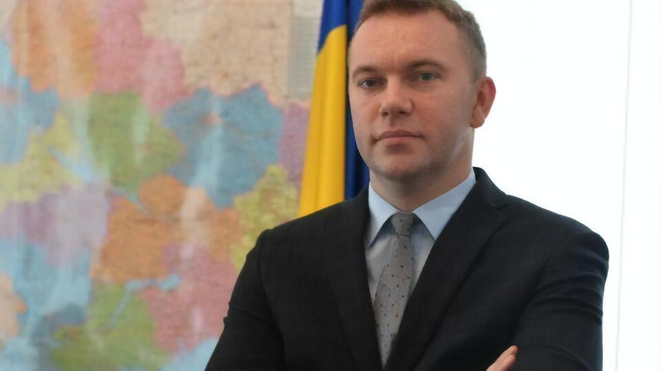 Баньков: Не много семей наших сотрудников сейчас находится вместе с ними в России