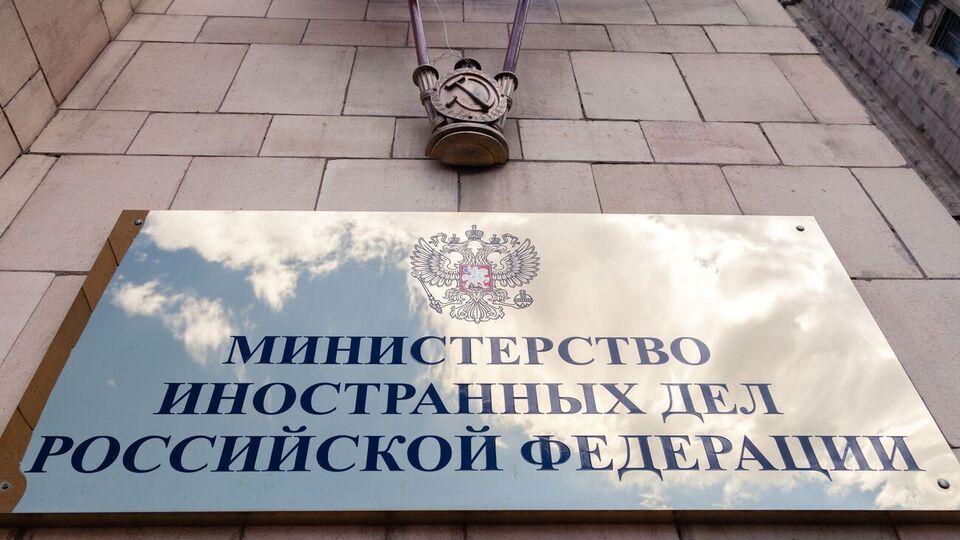 Дипломатический кризис в отношениях России с рядом стран продолжается
