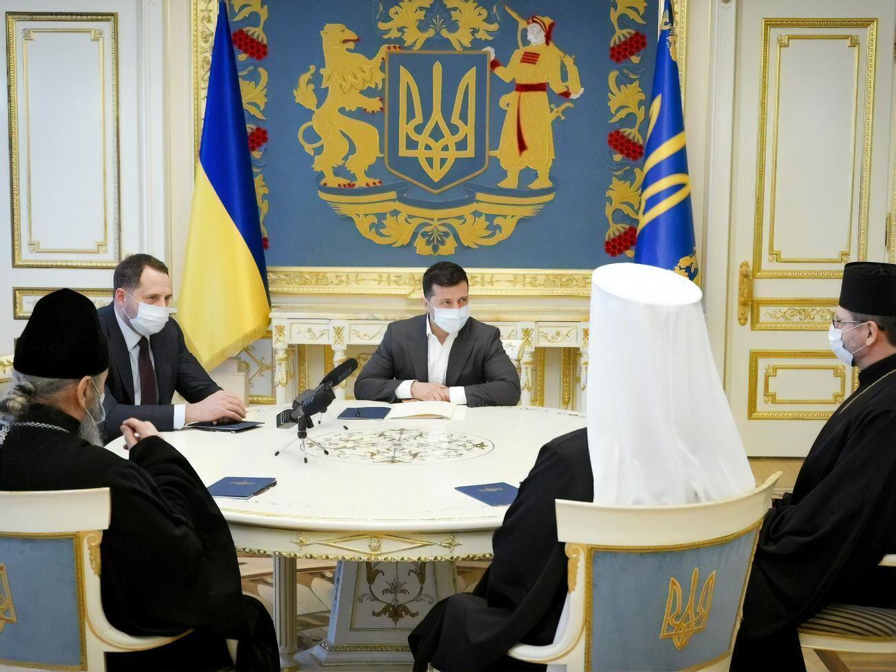 Главы украинских церквей на встрече с Зеленским отметили, что поддерживают вакцинацию от коронавируса