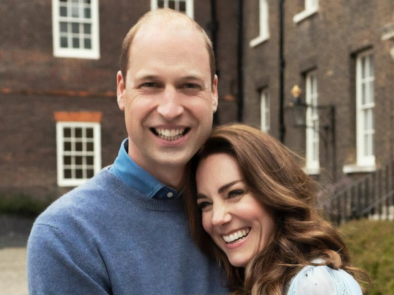 Пара сыграла свадьбу 29 апреля 2011 года