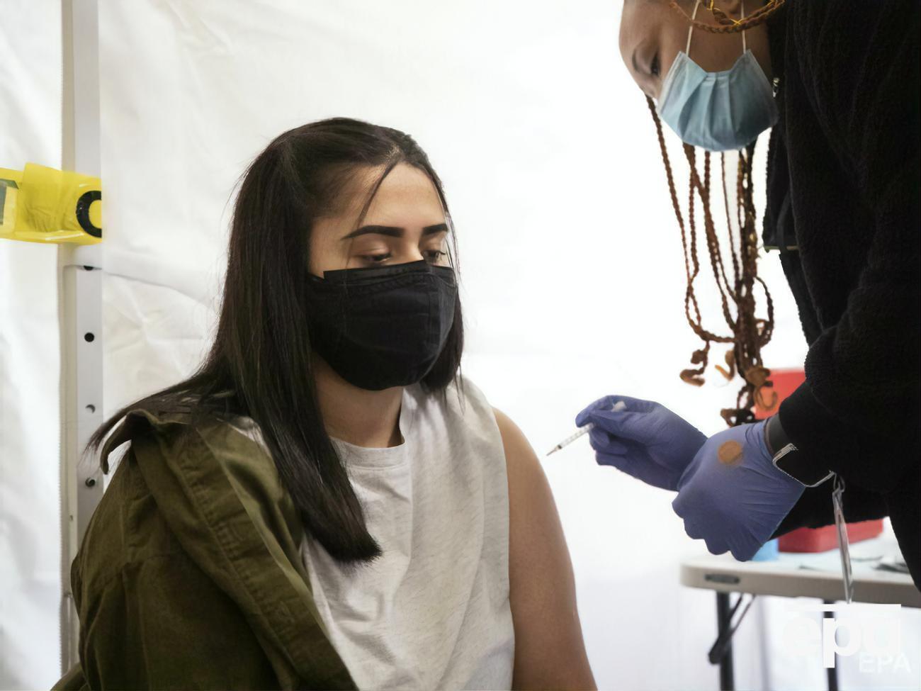 В США стимулируют молодежь вакцинироваться