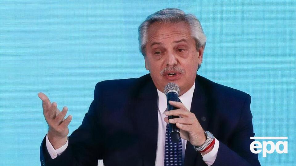 Фернандес сообщил, что уже самоизолировался